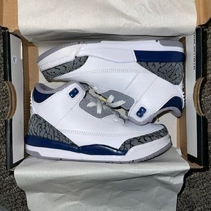 Kids (Toddler) Jordan 3 Retro. Size 9C
